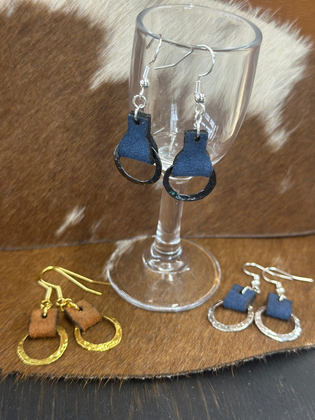 Lightweight Leather & Metal Circle Dangle Earrings