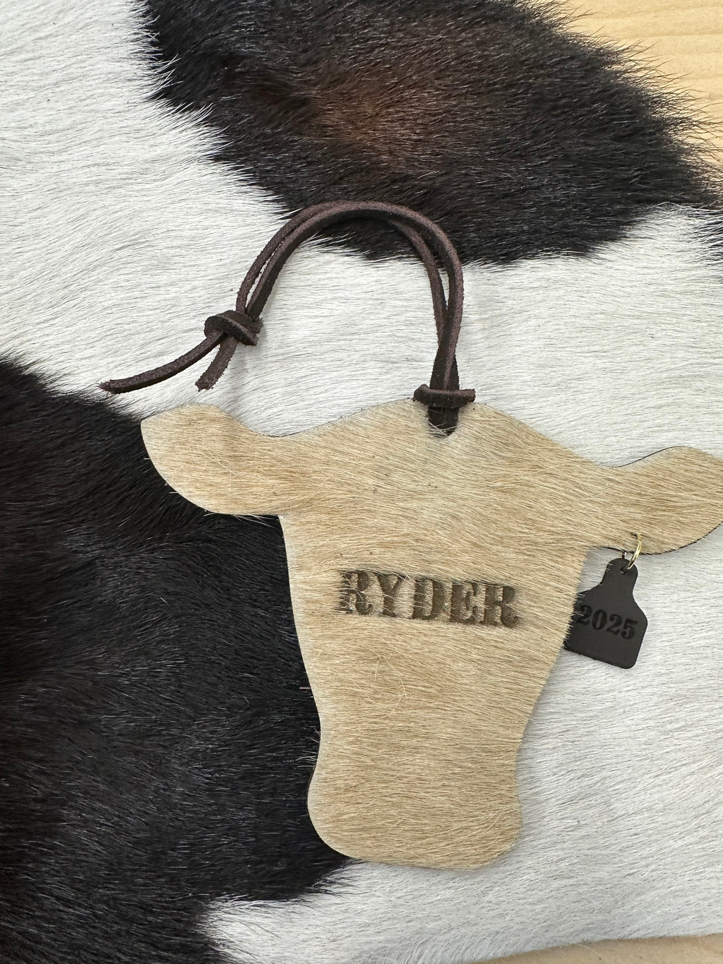 Cowhide Engraved Cow Ornament 2025 - Western Ranch Christmas Decor - Cattle Tag Gift - Rustic Farmhouse Holiday Keepsake